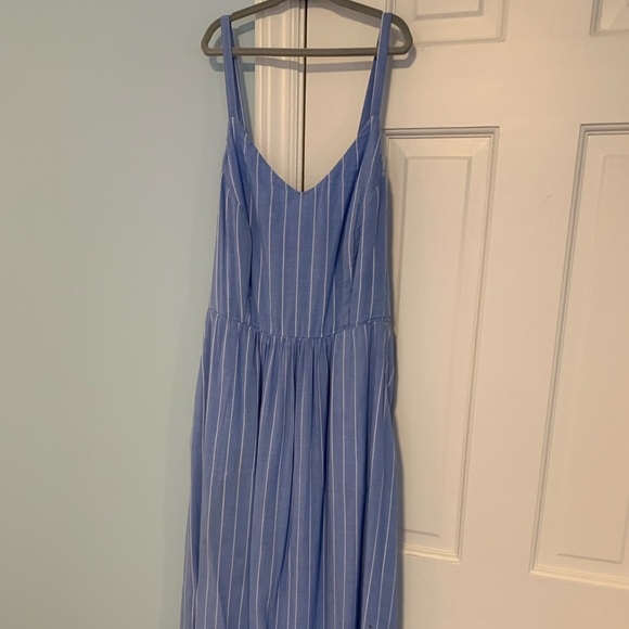 Old Navy Maxi Dress - Picture 1 of 2